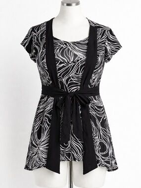 Black and White Patterned Top